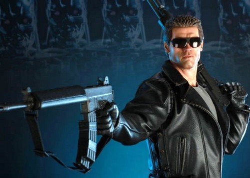 Terminator, la statua di Arnold Schwarzenegger