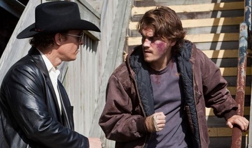 Killer Joe, nuova clip in italiano con Emile Hirsch e Matthew McConaughey