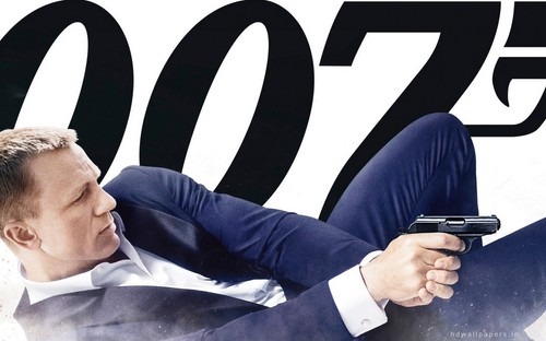 Skyfall, due nuovi spot tv per il ritorno di 007