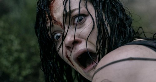 Evil Dead, primo poster e due nuove immagini del remake