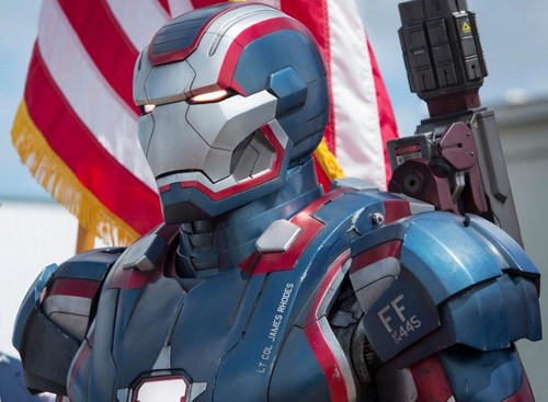Iron Man 3, nuove immagini con Robert Downey Jr.