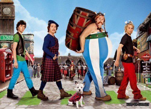 Asterix e Obelix al servizio di sua maestà, trailer italiano