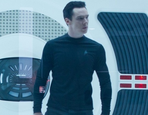 Star Trek into Darkness: nuova immagine con Benedict Cumberbatch