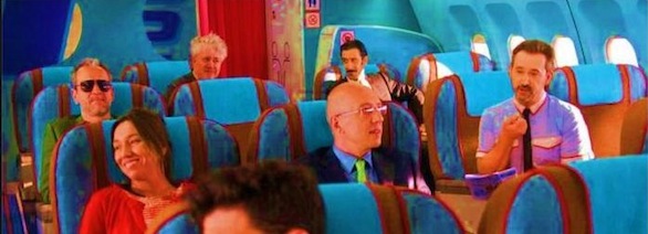Gli amanti passeggeri: il teaser/trailer in italiano del nuovo film di Almódovar