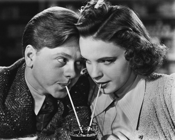 Mickey-Rooney-and-Judy-Garland-in-Babes-in-Arms-1939