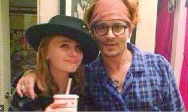 La figlia di Johnny Depp sarà nel film di Kevin Smith
