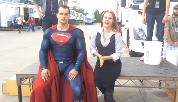 #IceBucketChallenge: docce gelate sul set di Batman v Superman