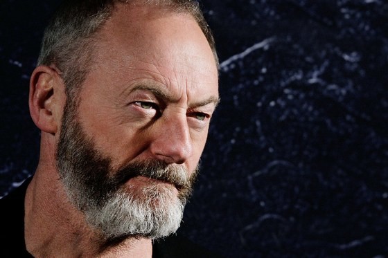 Liam Cunningham di Game of Thrones manda a quel paese un fan di Salvini su Twitter