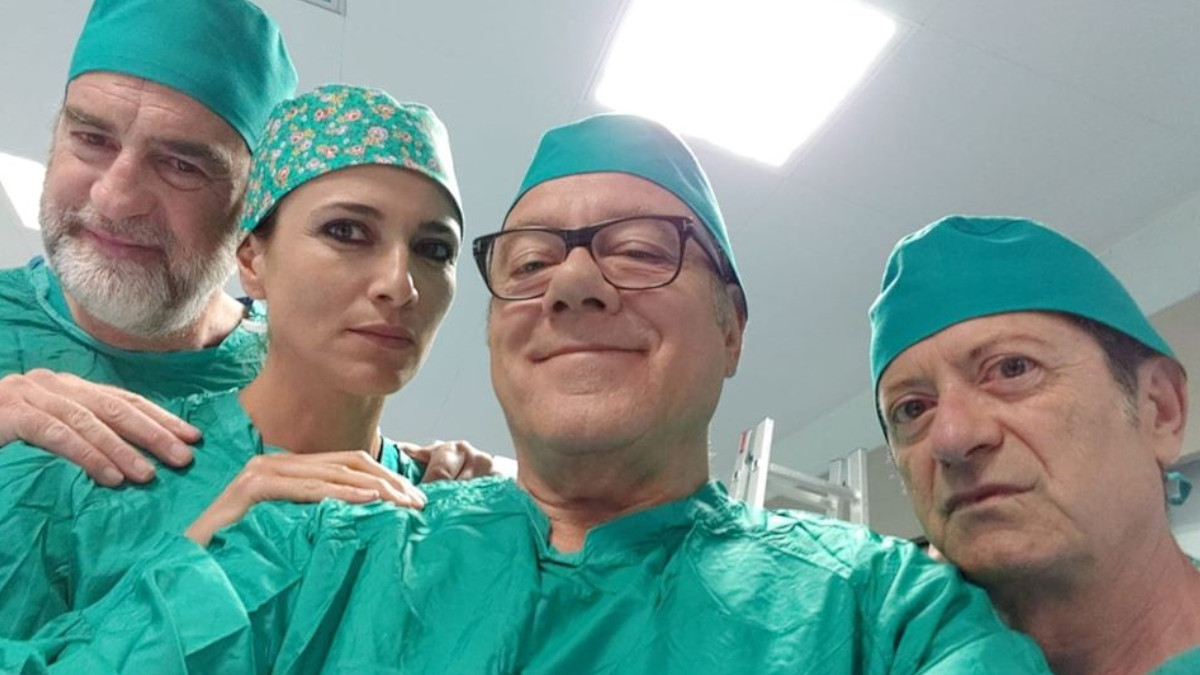 Carlo Verdone e il Coronavirus, la proiezione del film Si Vive Una Volta Sola slitta: "Situazione manzoniana"